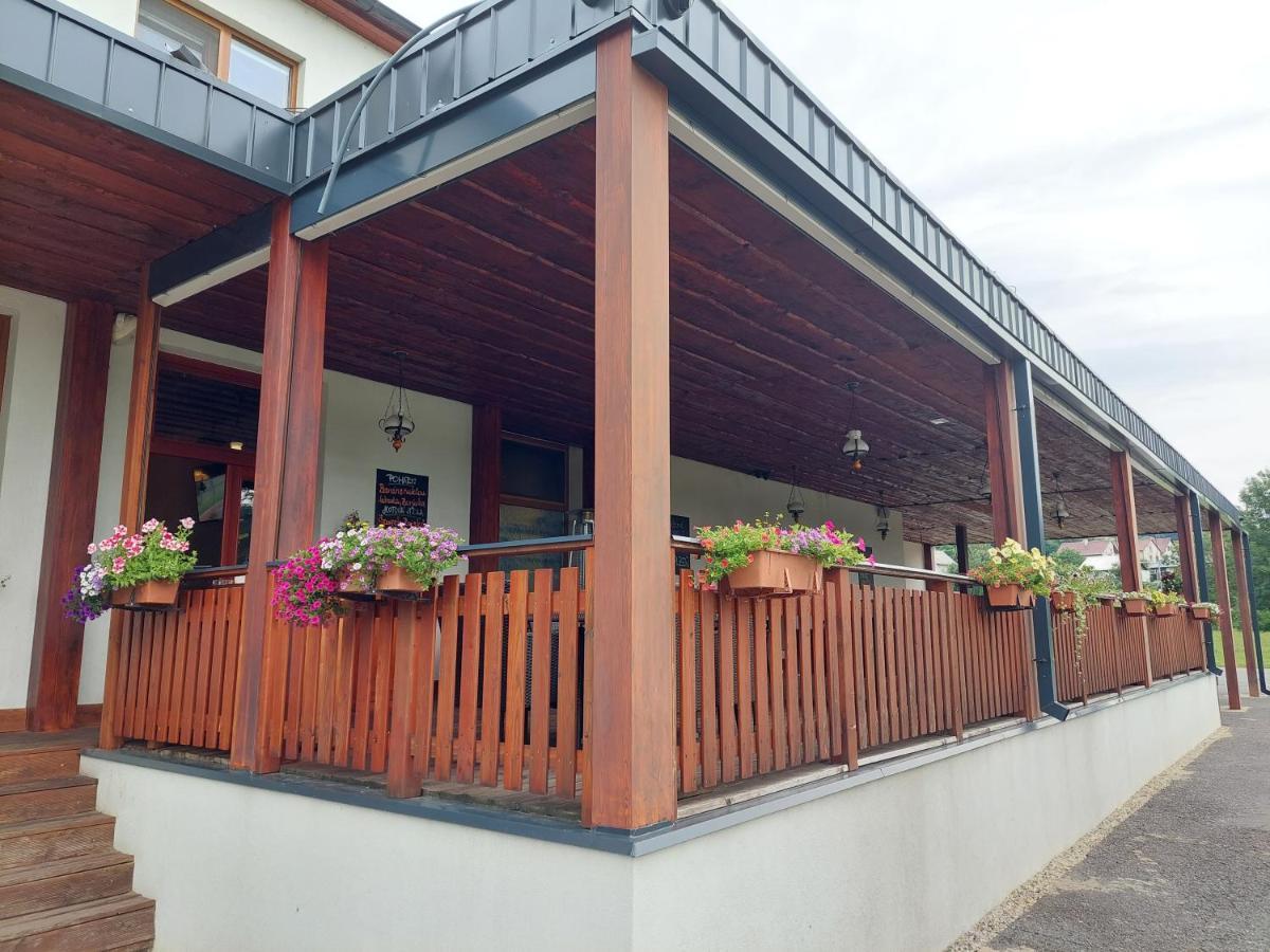 Penzion Country Steak Restaurant Lanškroun Exterior foto