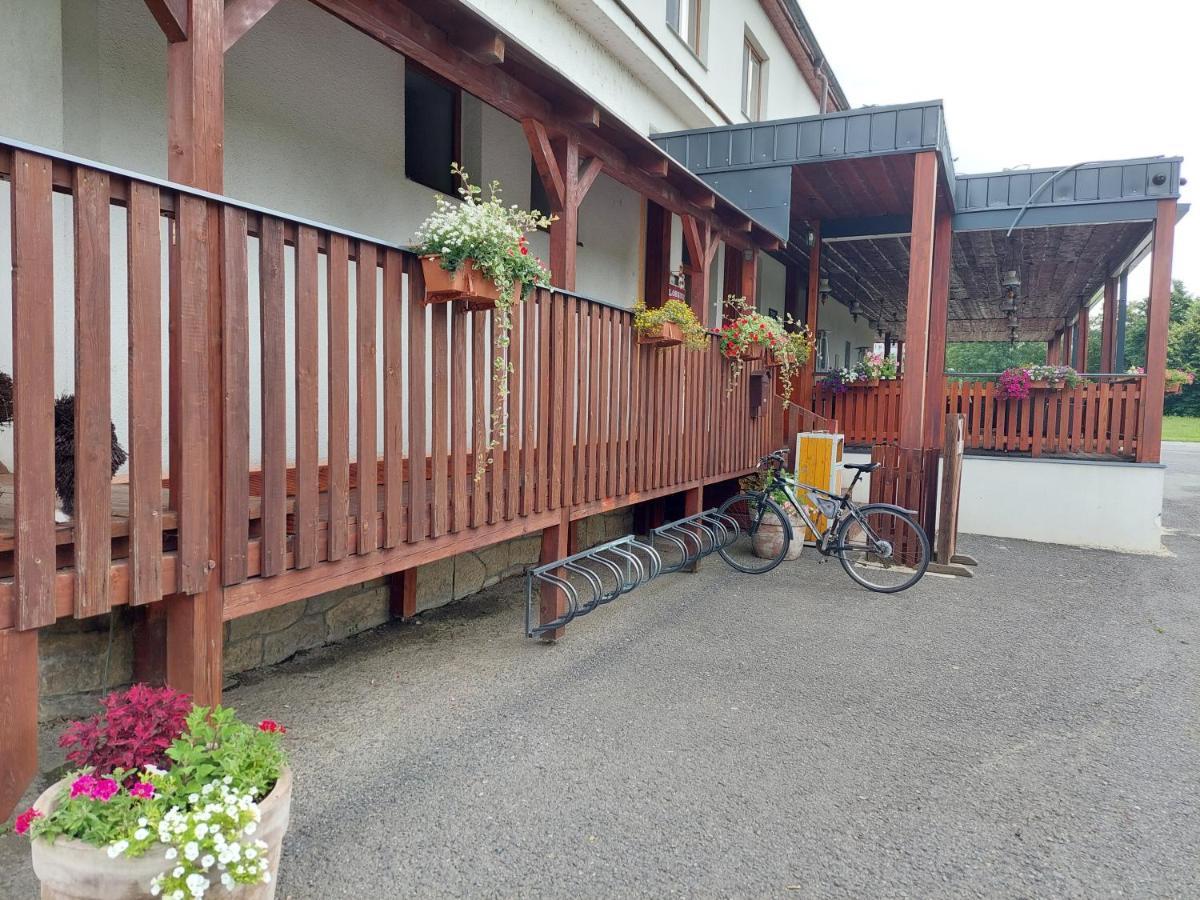 Penzion Country Steak Restaurant Lanškroun Exterior foto